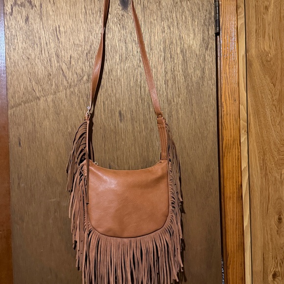 Fringe Tan Vegan Leather Shoulder Bag - Picture 4 of 5